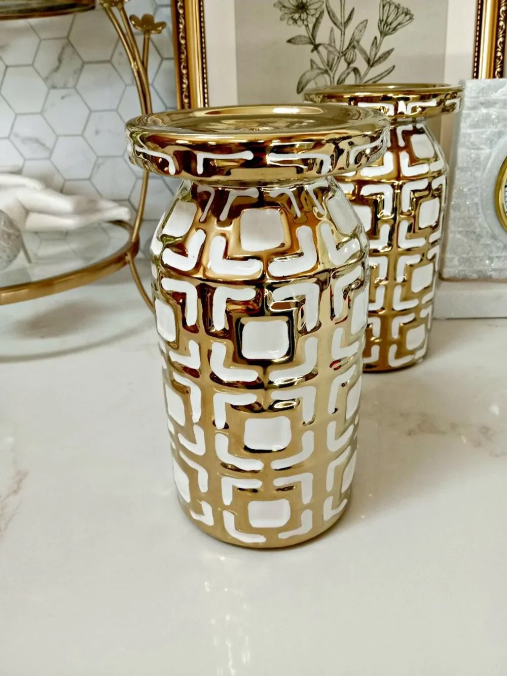 NEW! EXQUISITE ELEGANT CANDLE HOLDERS PAIR